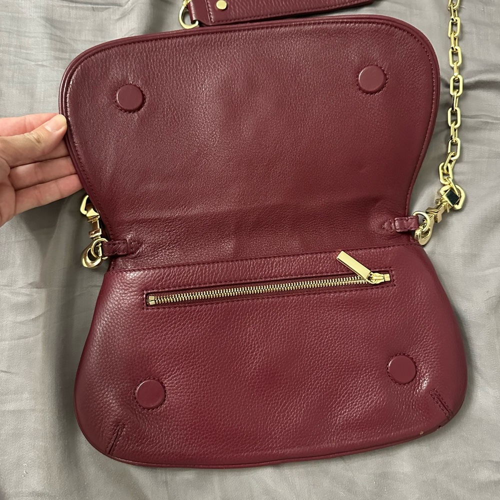 Tory Burch Burgundy Leather Bag with Gold Chain - Picture 3 of 4